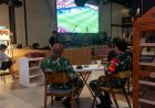 Babinsa Kodim 0301/Pekanbaru Pererat Kebersamaan Warga Melalui Nobar Piala Dunia 2026
