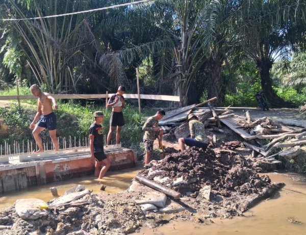 Demi Kelancaran Aktivitas Warga, Pembangunan Tiga Jembatan Garuda Terus Berjalan Optimal