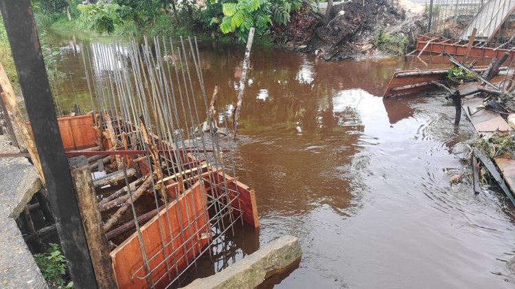 Tiga Lokasi Pembangunan Jembatan Garuda Terendam, Pekerjaan Ditunda Sementara