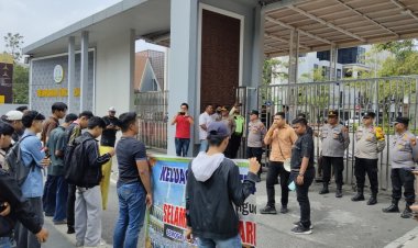 Soroti Selisih Pajak Parkir Rp16,4 Miliar, Pemuda Pelopor Kemajuan Riau Desak Kejati Panggil Bapenda dan PT SPI