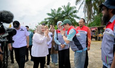Bupati Bengkalis Buka Festival Kemerdekaan dan Pacu Sampan Desa Wisata Balai Pungut