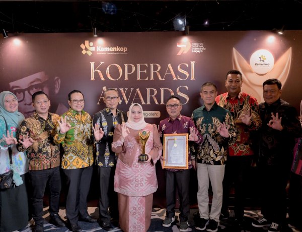 Bupati Bengkalis Meraih penghargaan Bhakti koperasi Nayaka mahambara 2026 Atas Komitmen Majukan Ekonomi Kerakyatan