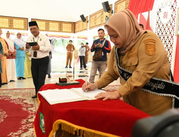 Bunda PAUD Bengkalis Tandatangani Komitmen Bersama Dukung Wajib Belajar Satu Tahun Prasekolah