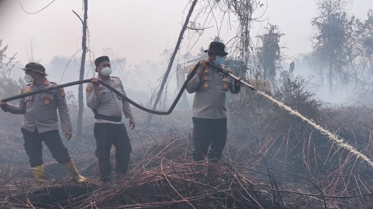 PMP Ucapkan Terima Kasih Atas Usaha TNI - Polri Bersama Pemrov Dalam Usaha Padamkan Karlahut
